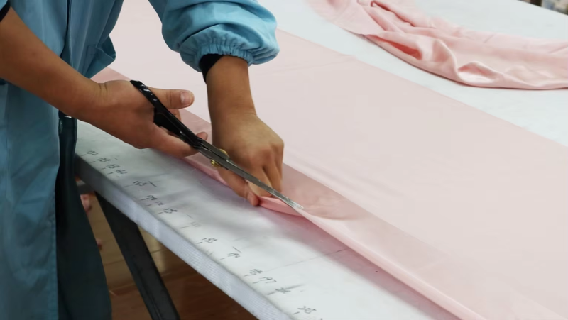 1.-silk-factory-picture-fabric-cutting-1.png