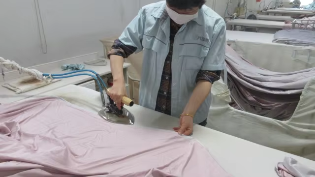 1.-silk-factory-picture-ironing-1.png
